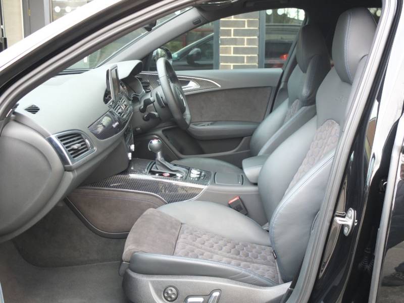 Audi RS6   Registered:2016(16)