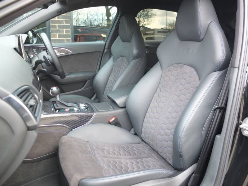 Audi RS6   Registered:2016(16)