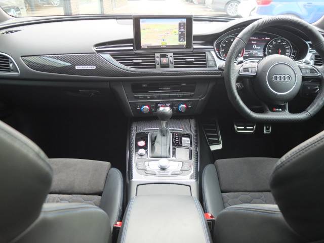 2016 Audi RS6 Avant 4.0T FSI quattro RS 6 Performance Auto 605ps