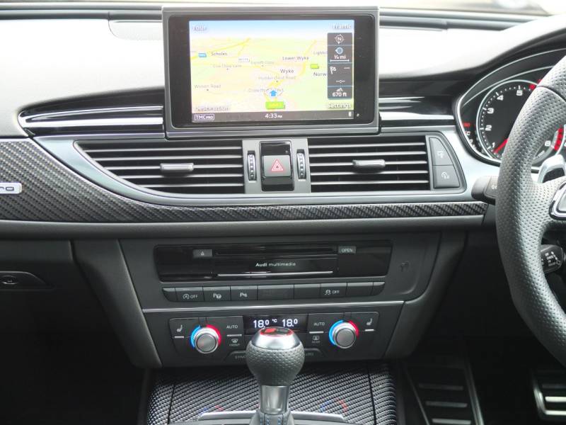 Audi RS6   Registered:2016(16)