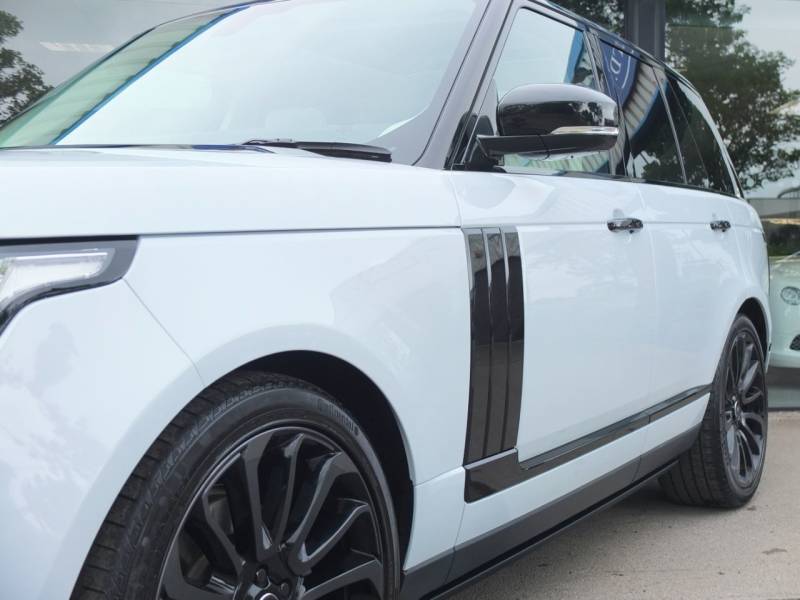 Land Rover Range Rover   Registered:2016(16)