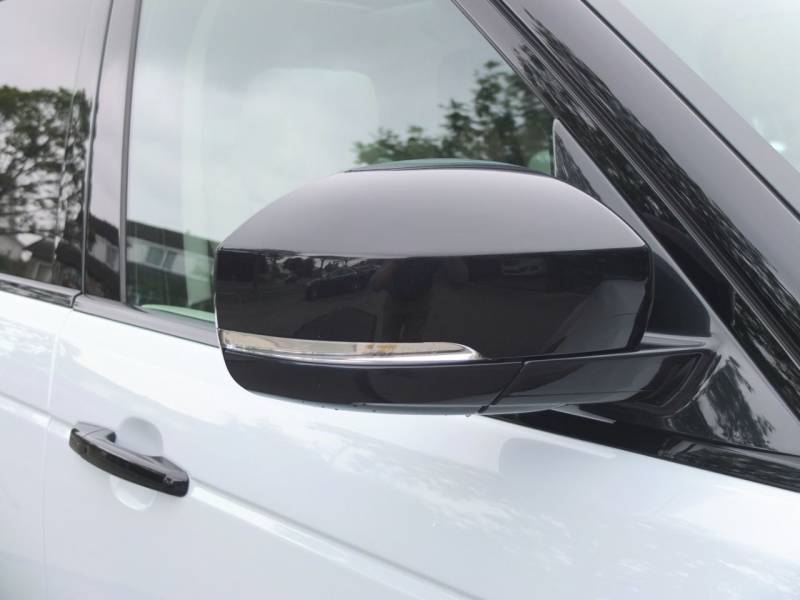 Land Rover Range Rover   Registered:2016(16)