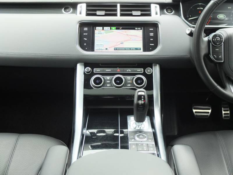Land Rover Range Rover Sport   Registered:2015(15)
