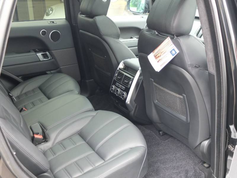 Land Rover Range Rover Sport   Registered:2015(15)