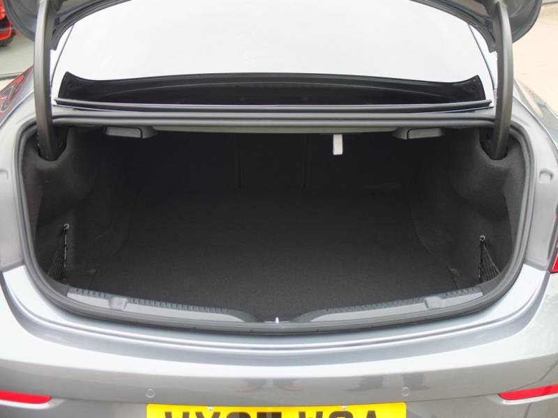 Mercedes Benz E Class   Registered:2017(67)