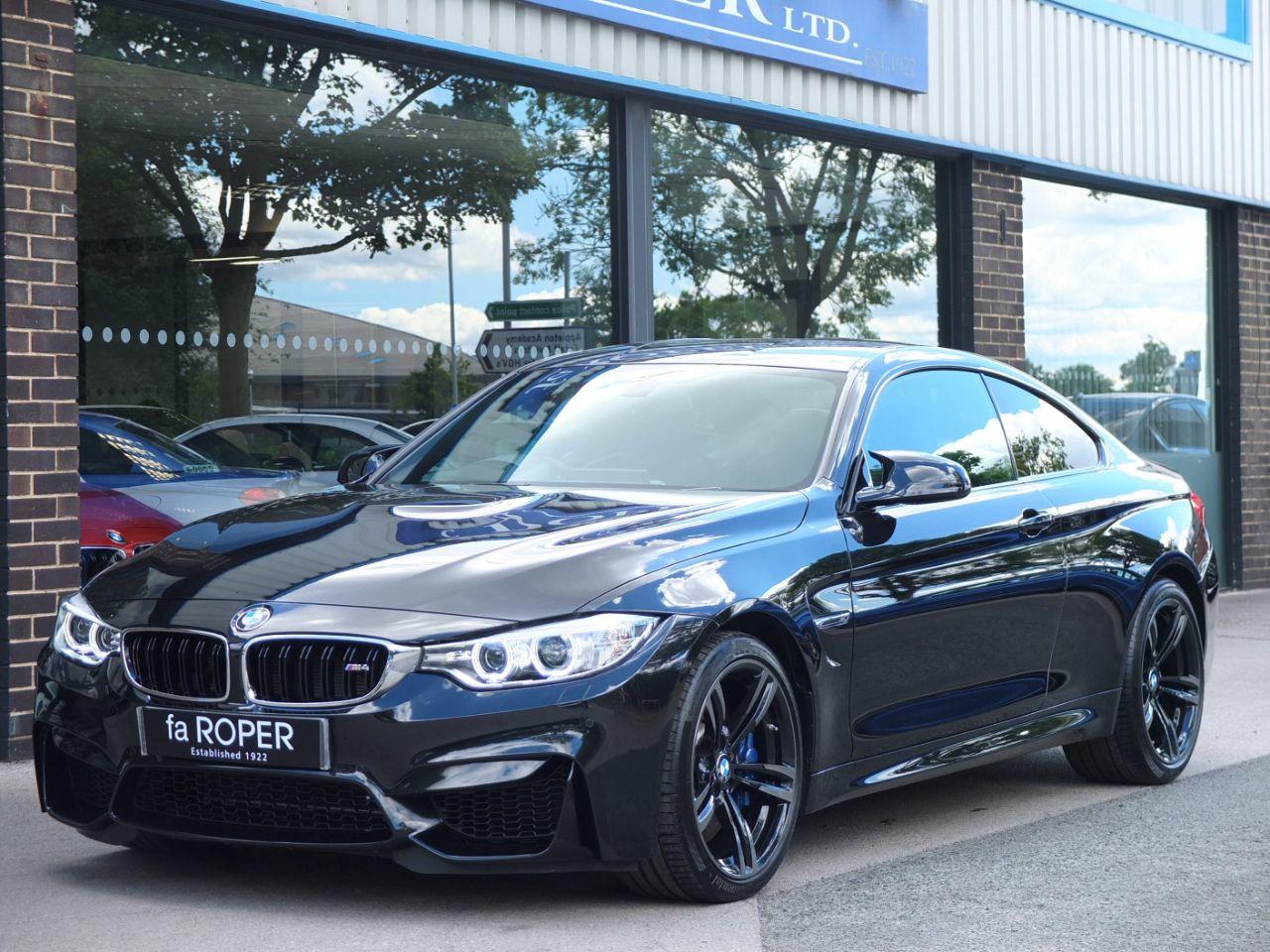 BMW M4 3.0 M4 Coupe DCT Coupe Petrol Black Sapphire Metallic