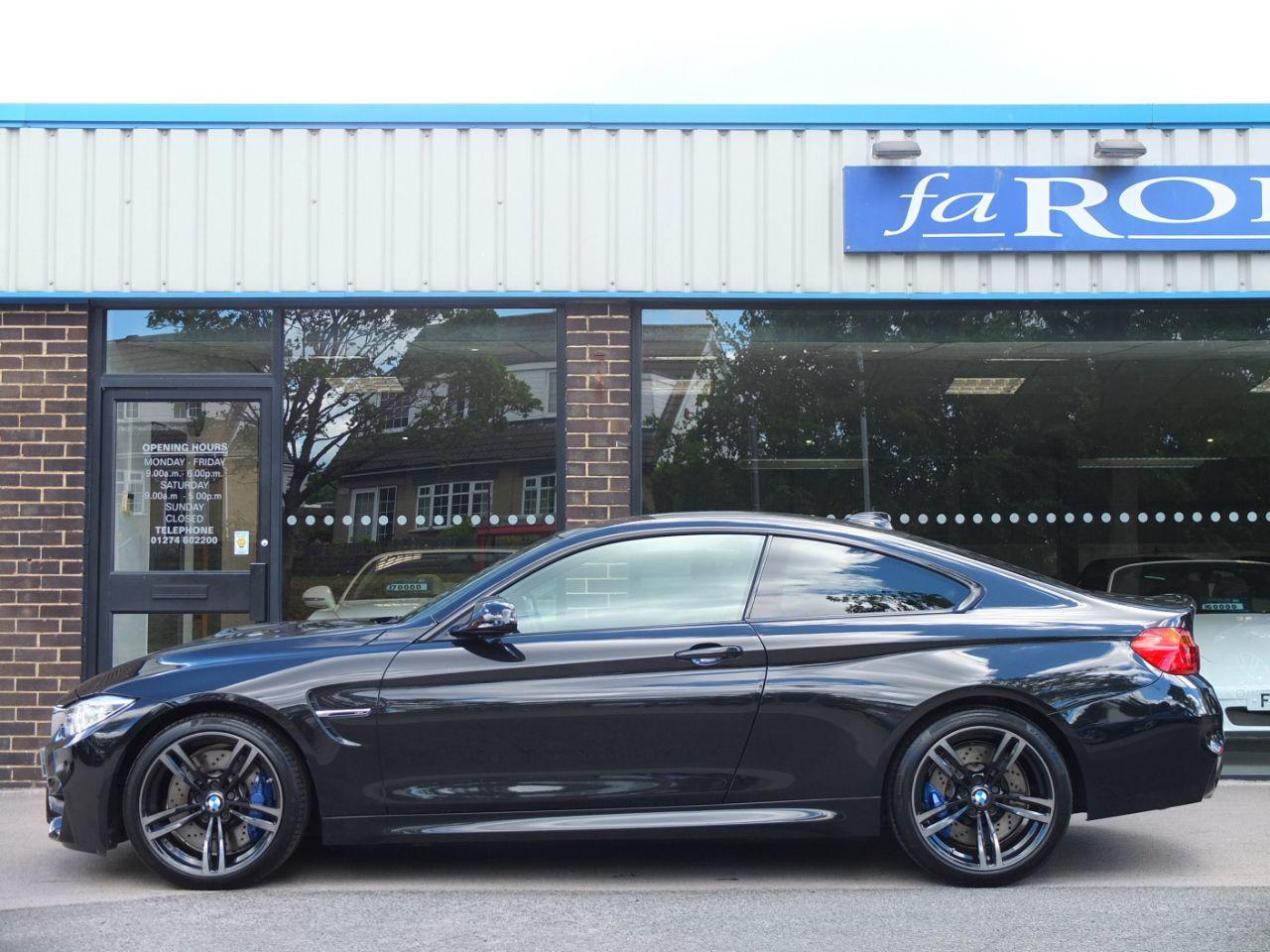 BMW M4 3.0 M4 Coupe DCT Coupe Petrol Black Sapphire Metallic