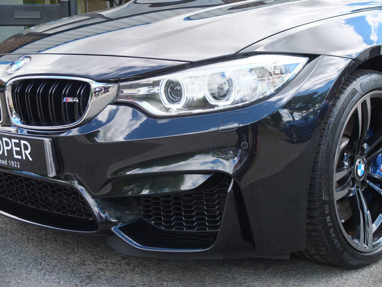 BMW M4 3.0 M4 Coupe DCT Coupe Petrol Black Sapphire Metallic