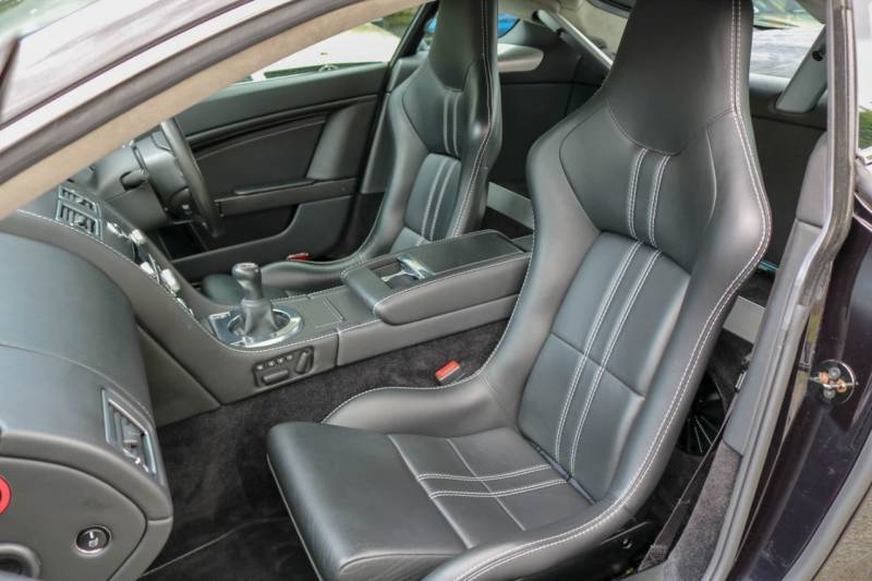 Aston Martin Vantage   Registered:2010(10)