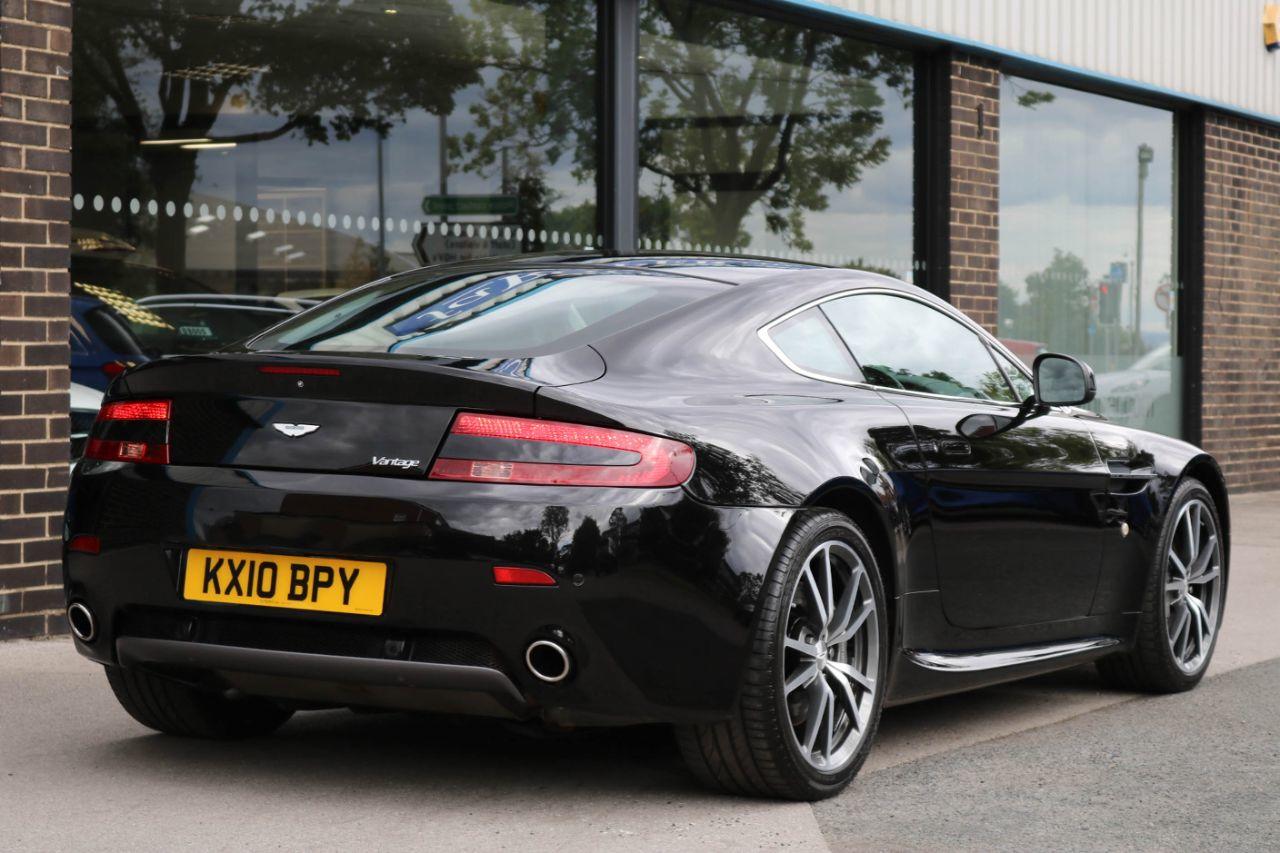 Aston Martin Vantage V8 4.7 Coupe Coupe Petrol Onyx Black Metallic