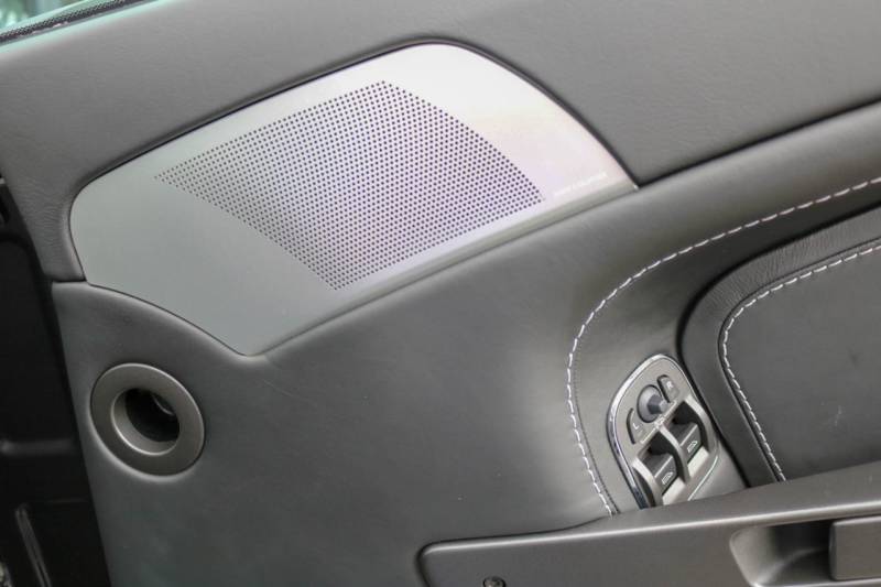 Aston Martin Vantage   Registered:2010(10)