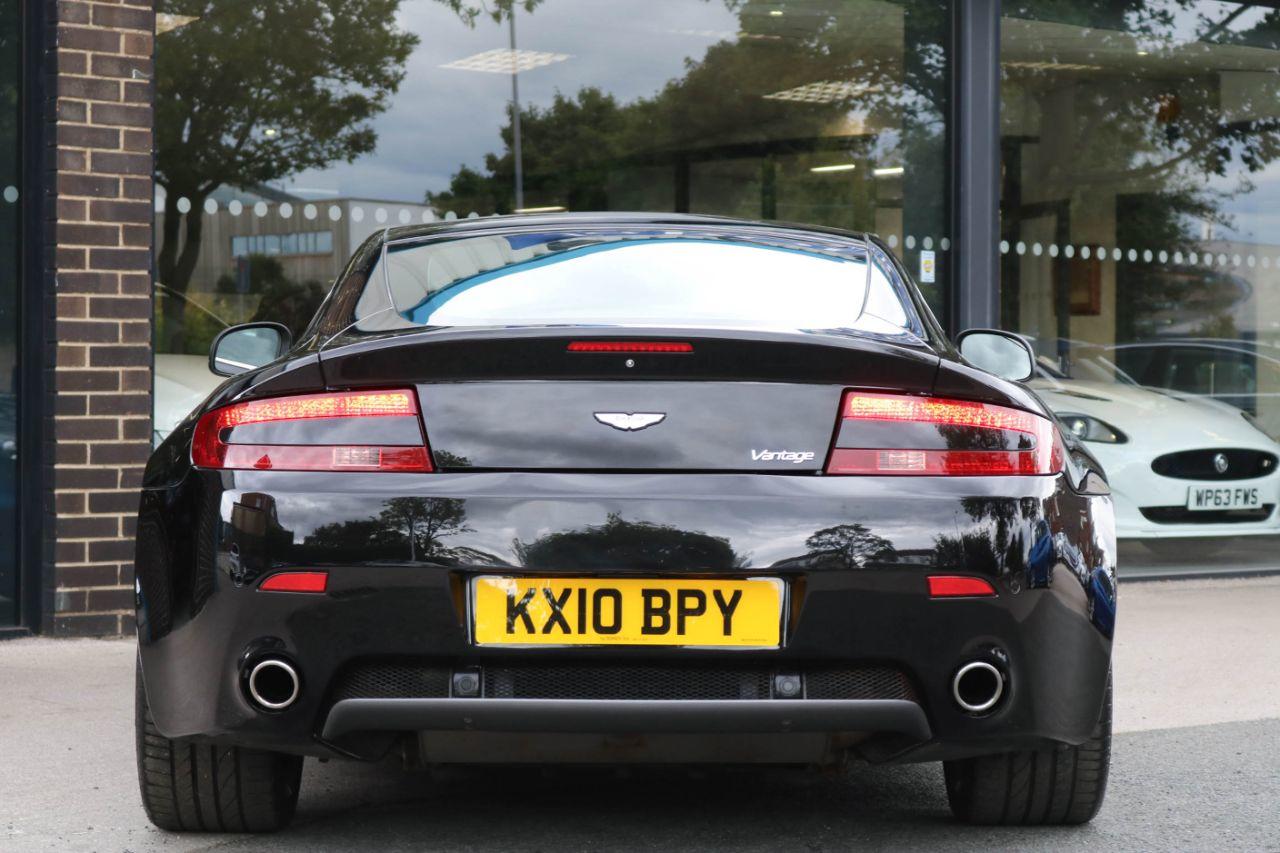 Aston Martin Vantage V8 4.7 Coupe Coupe Petrol Onyx Black Metallic