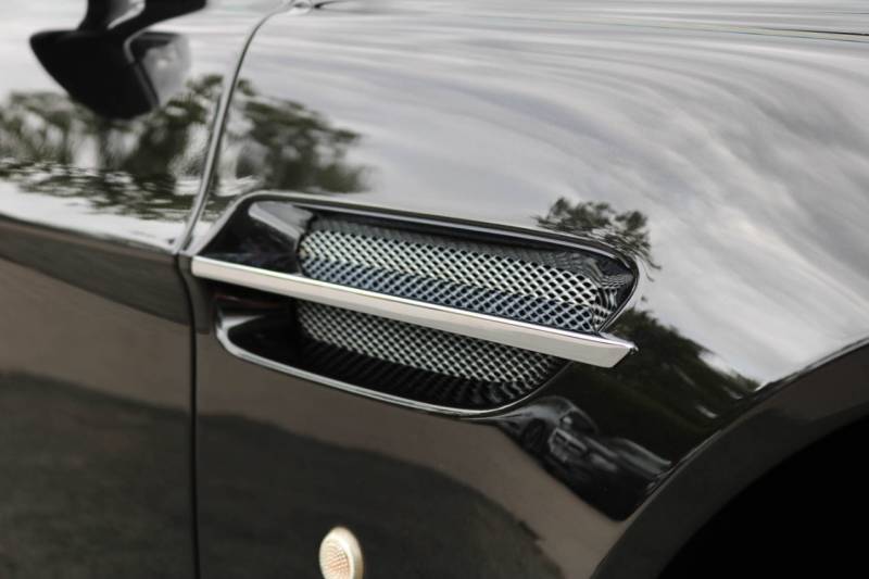 Aston Martin Vantage   Registered:2010(10)