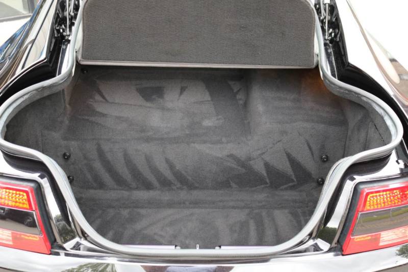 Aston Martin Vantage   Registered:2010(10)