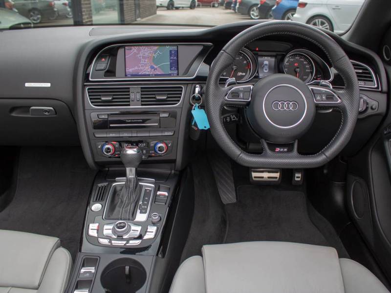 Audi RS5   Registered:2013(63)