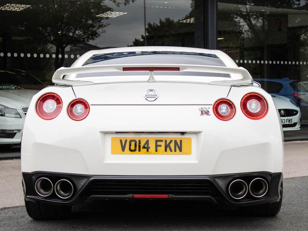 Nissan GT-R 3.8 Premium Auto 550ps 2014 Facelift Coupe Petrol Storm White Metallic