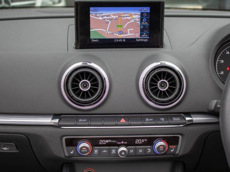 Audi A3   Registered:2014(64)