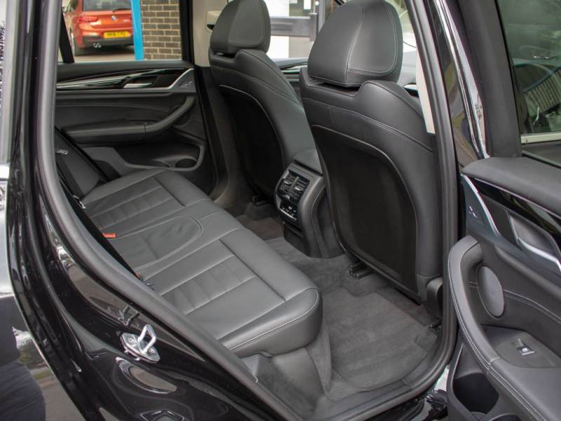 BMW X3   Registered:2018(18)