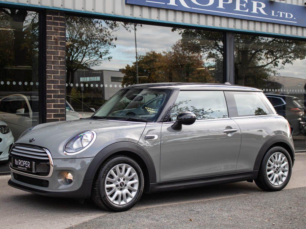 Mini Hatchback 1.5 Cooper Chili Pack Hatchback Petrol Moonwalk Grey Metallic