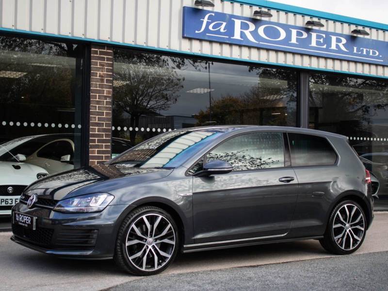 Volkswagen Golf   Registered:2016(16)