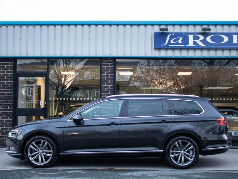 Volkswagen Passat   Registered:2018(18)