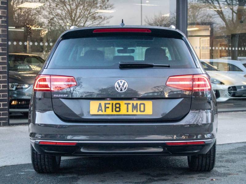 Volkswagen Passat   Registered:2018(18)