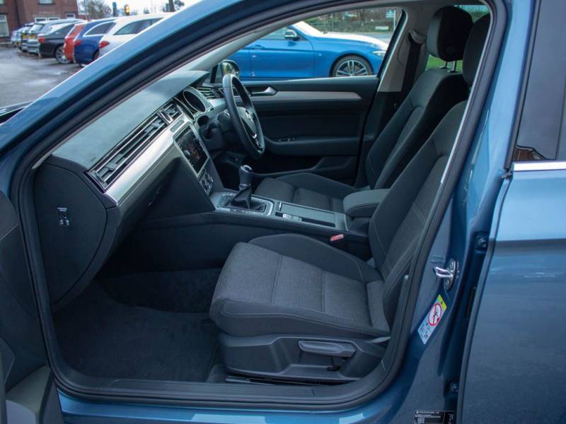 Volkswagen Passat   Registered:2017(67)