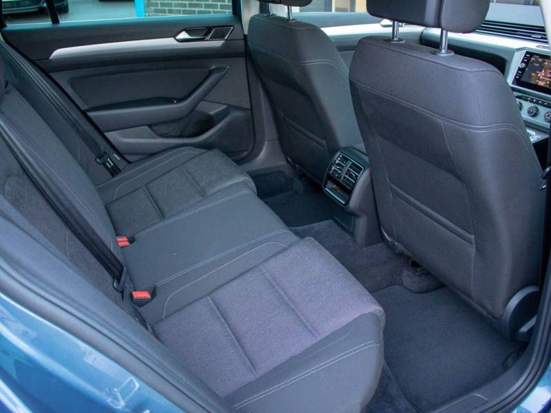 Volkswagen Passat   Registered:2017(67)