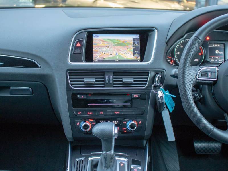 Audi Q5   Registered:2016(66)