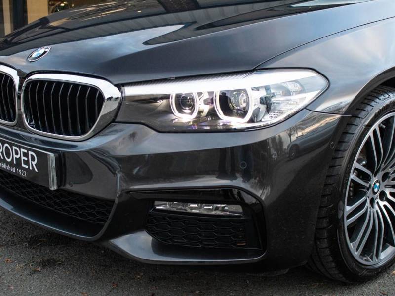 BMW 5 Series   Registered:2018(18)