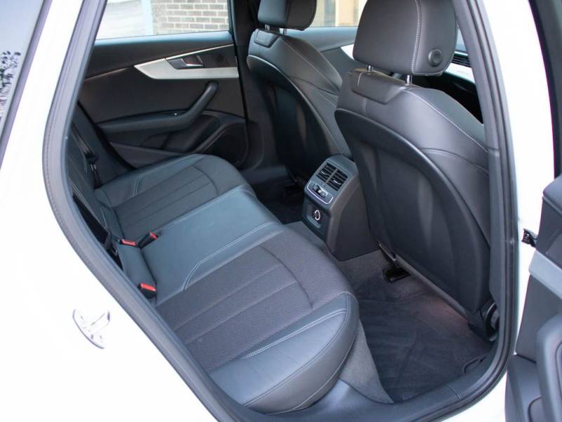 Audi A4 Avant   Registered:2016(16)