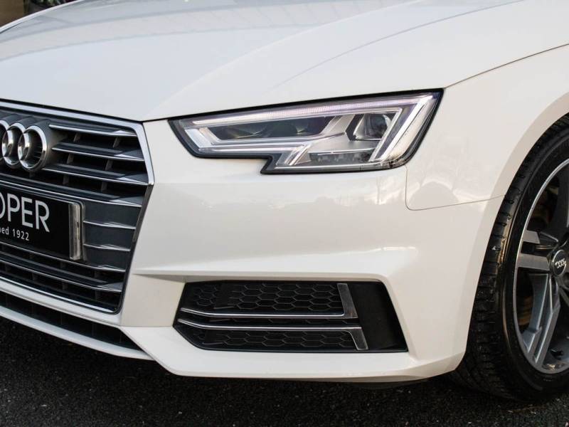Audi A4 Avant   Registered:2016(16)