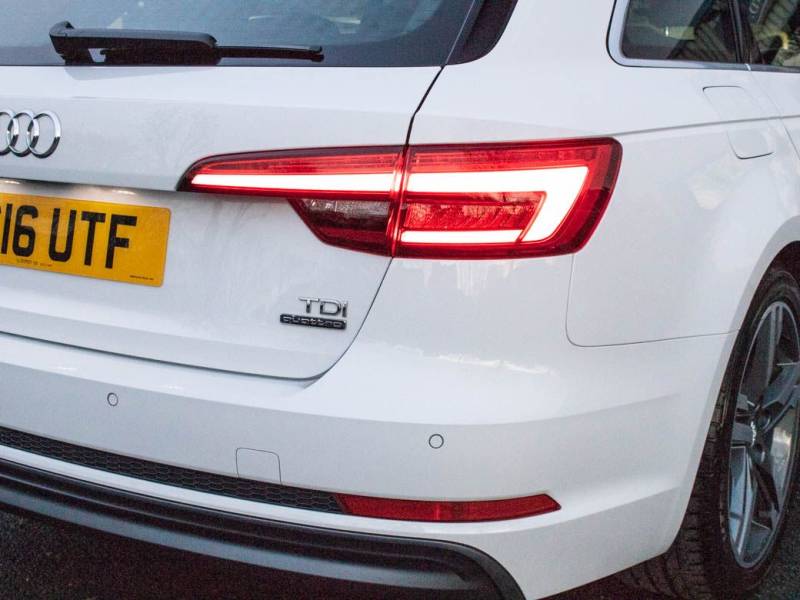 Audi A4 Avant   Registered:2016(16)