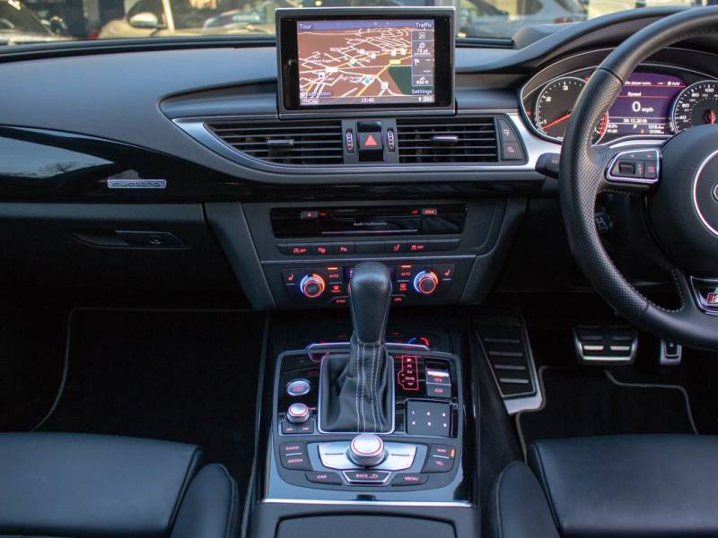 Audi A7   Registered:2016(16)