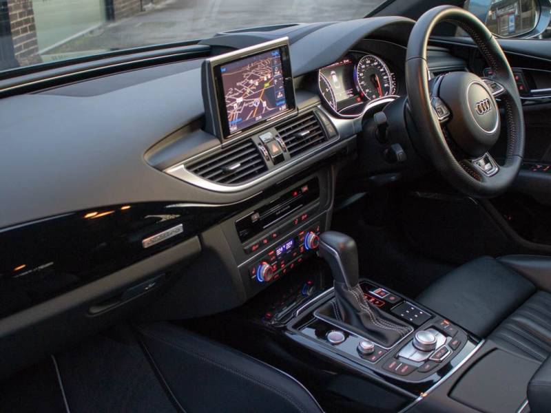 Audi A7   Registered:2016(16)