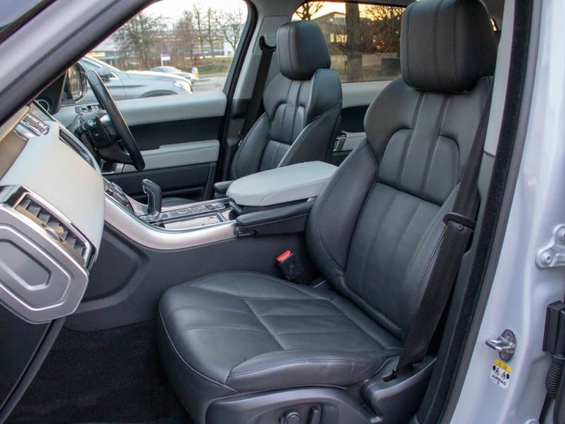 Land Rover Range Rover Sport   Registered:2016(66)