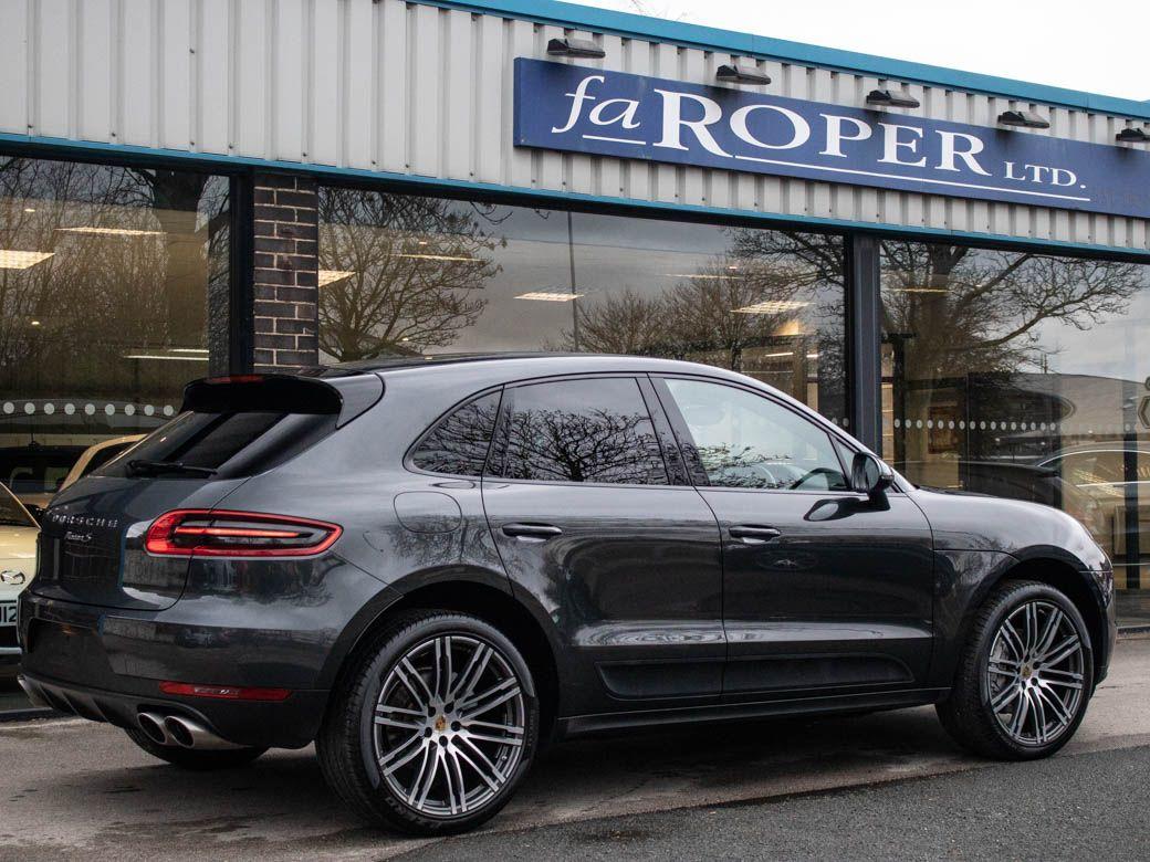 Porsche Macan 3.0 TD S Diesel PDK Estate Diesel Volcano Grey Metallic