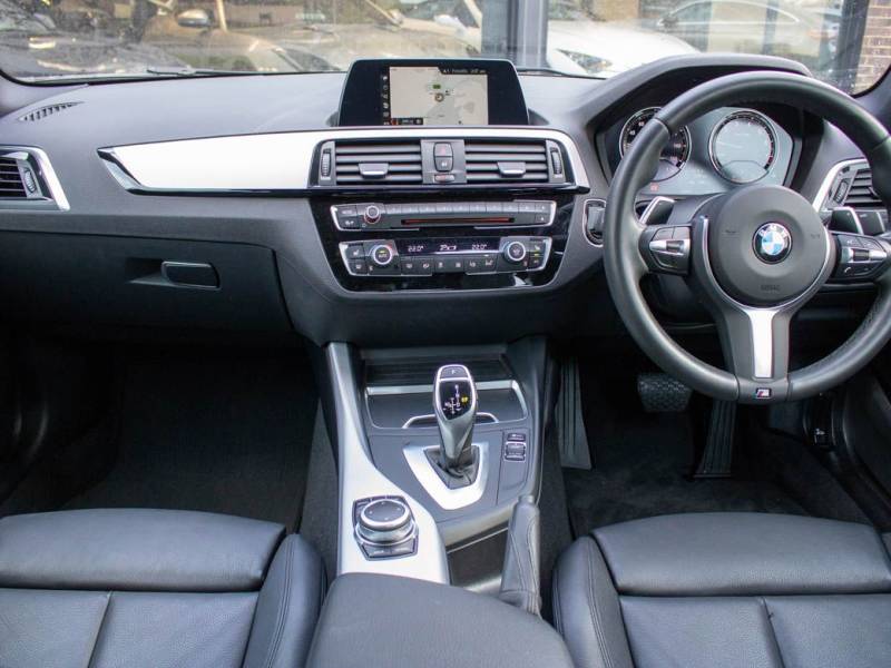 BMW 2 Series   Registered:2018(18)