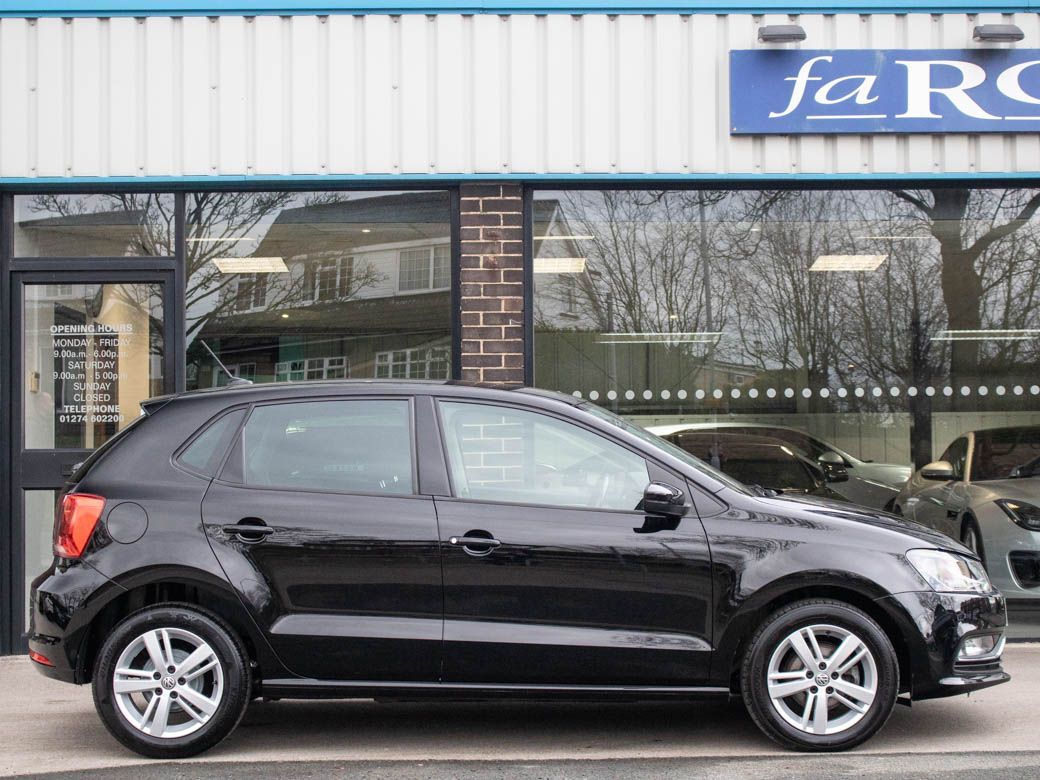 Volkswagen Polo 1.4 TDI 75 Match 5 door Hatchback Diesel Deep Black Pearl