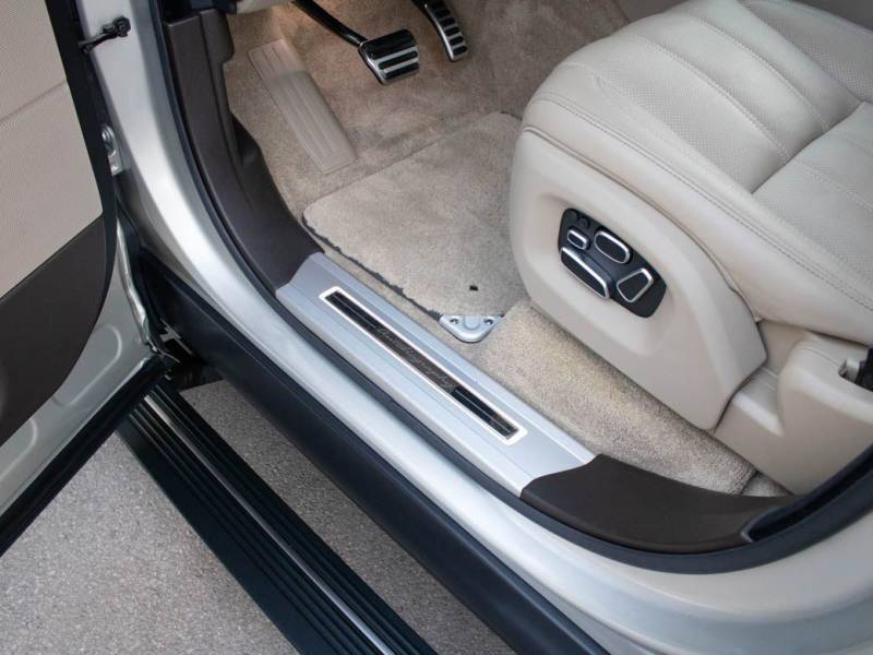 Land Rover Range Rover   Registered:2014(14)