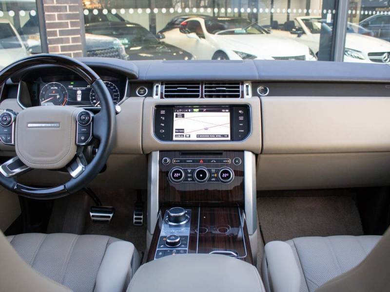 Land Rover Range Rover   Registered:2014(14)