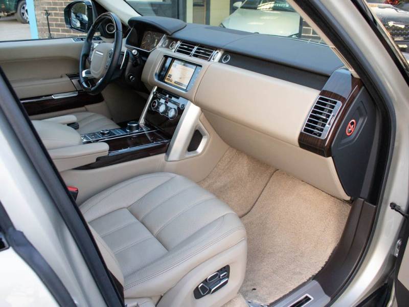 Land Rover Range Rover   Registered:2014(14)