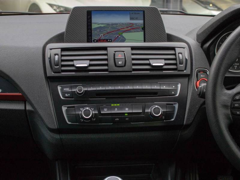 BMW 1 Series   Registered:2014(14)