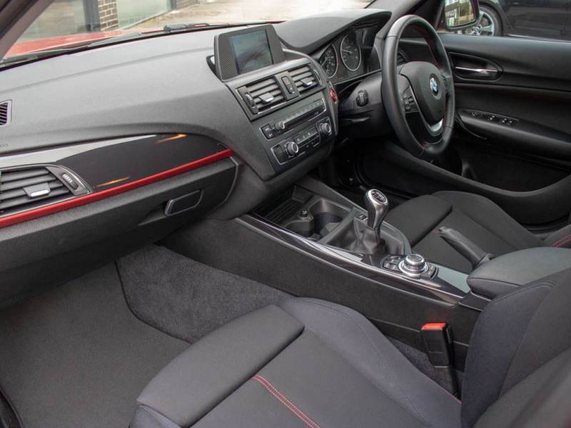 BMW 1 Series   Registered:2014(14)