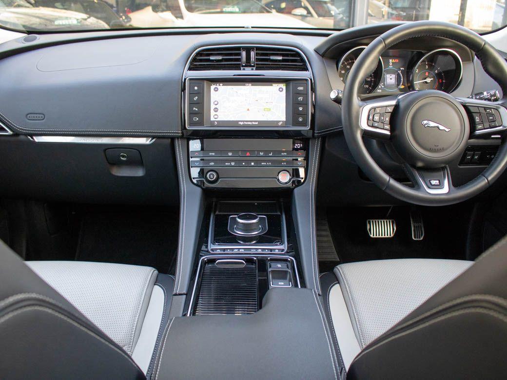 Jaguar F-pace 2.0d R-Sport Auto AWD Black Pack Estate Diesel Corris Grey Metallic