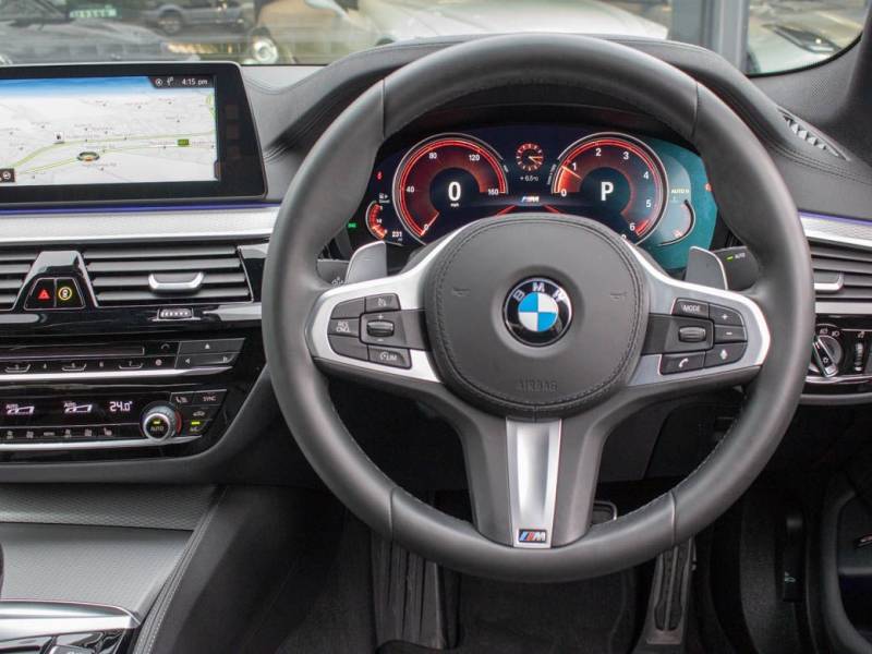 BMW 5 Series   Registered:2018(18)