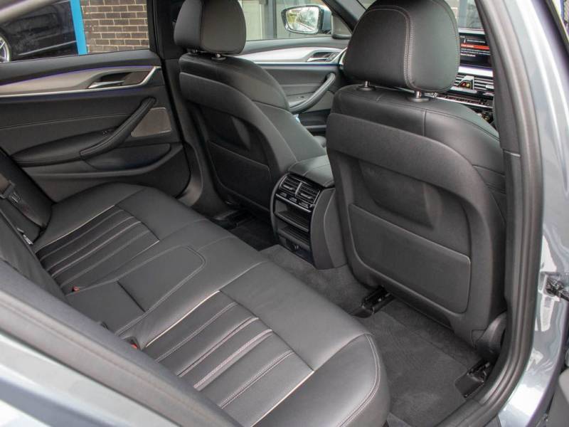 BMW 5 Series   Registered:2018(18)