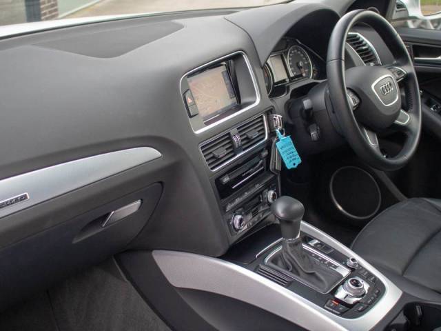 2015 Audi Q5 2.0 TDI quattro SE S tronic 190ps