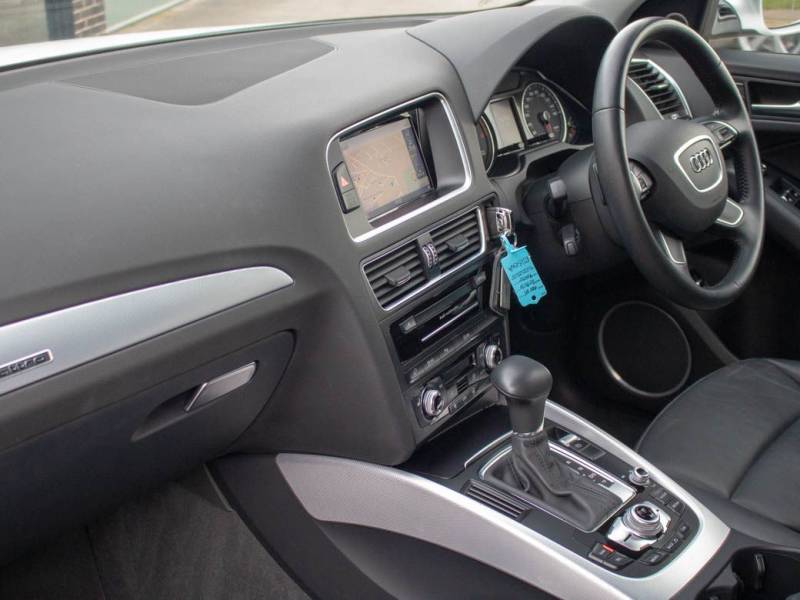 Audi Q5   Registered:2015(65)