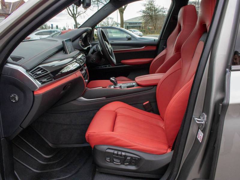 BMW X5 M   Registered:2018(18)